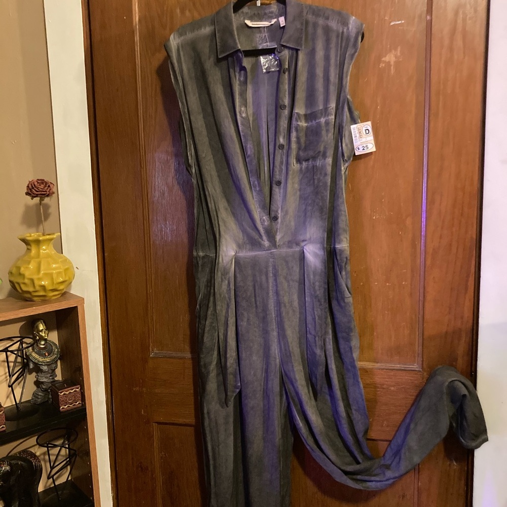Jumpsuit sleeveless